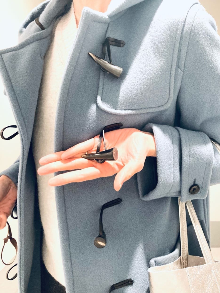 Furuさんの「DRESSTERIOR｜アルパカブレンドVネックニット」を使ったコーディネート