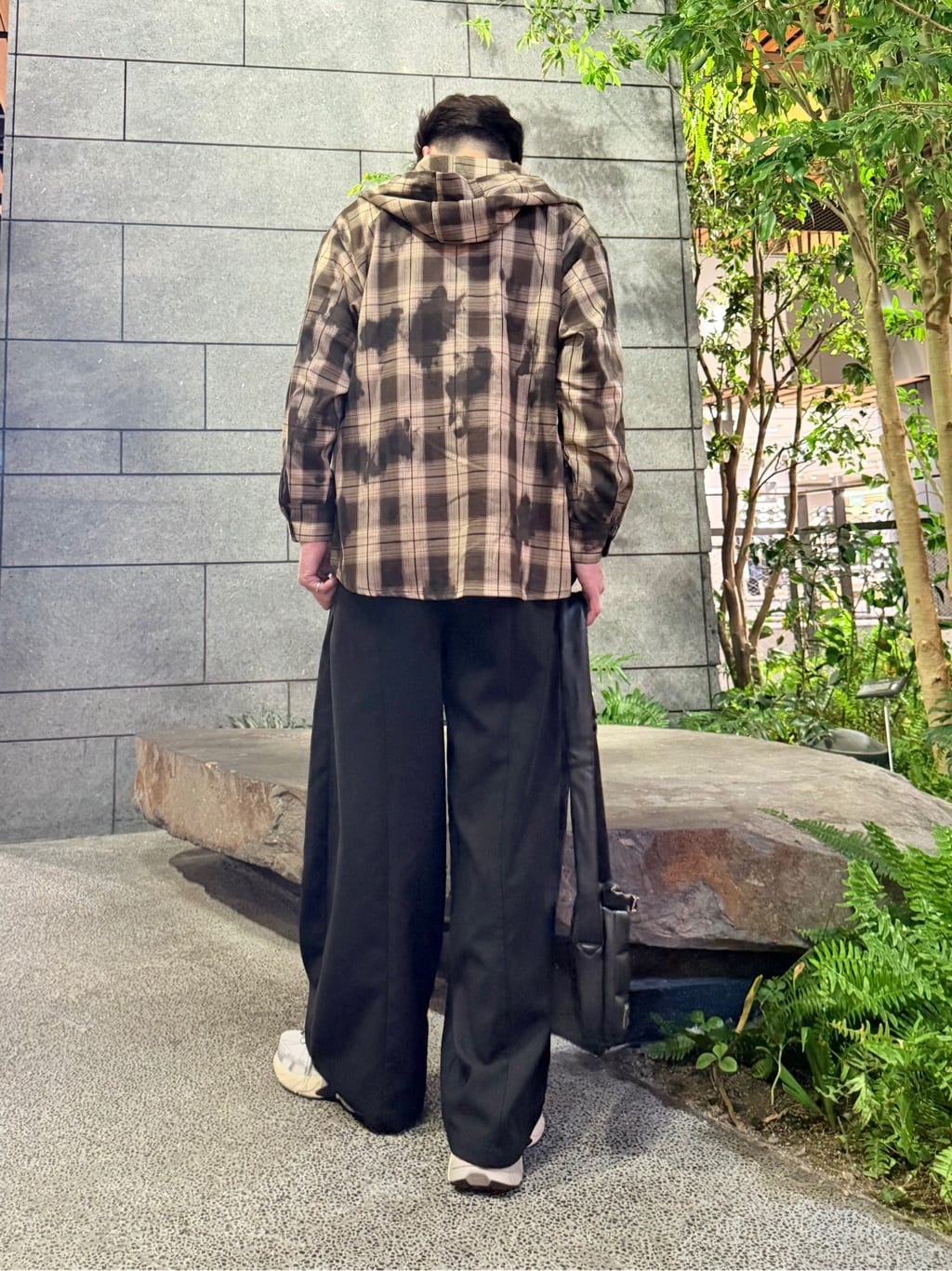 HARUさんの「tk.TAKEO KIKUCHI｜ヴィンテージフードチェックシャツ」を使ったコーディネート