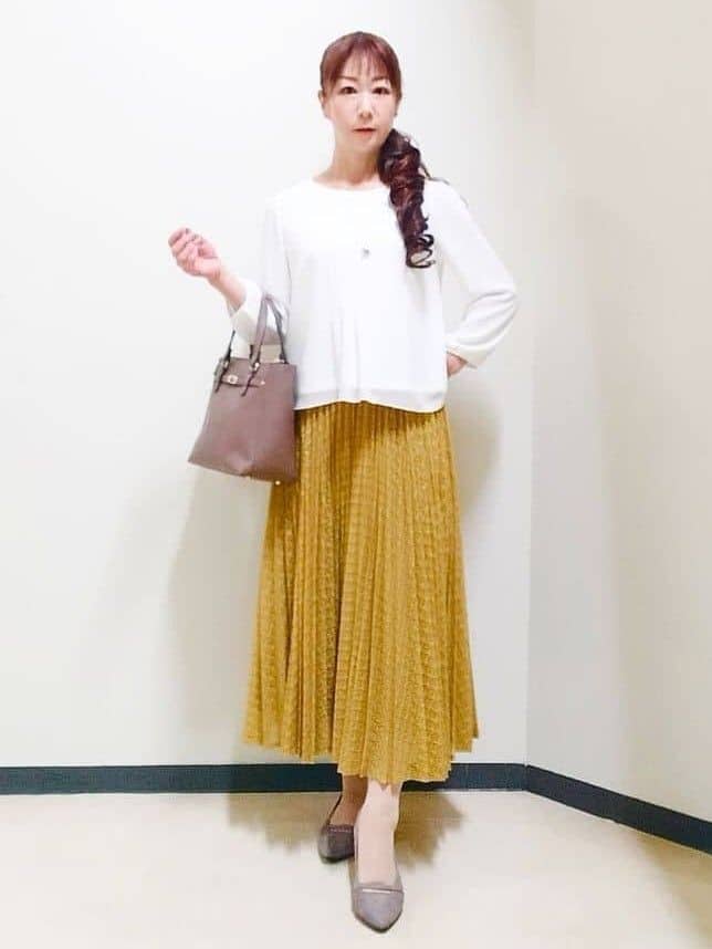 花さんの「Reflect｜【イージーケア】サークルダイヤ柄レースプリーツスカート」を使ったコーディネート