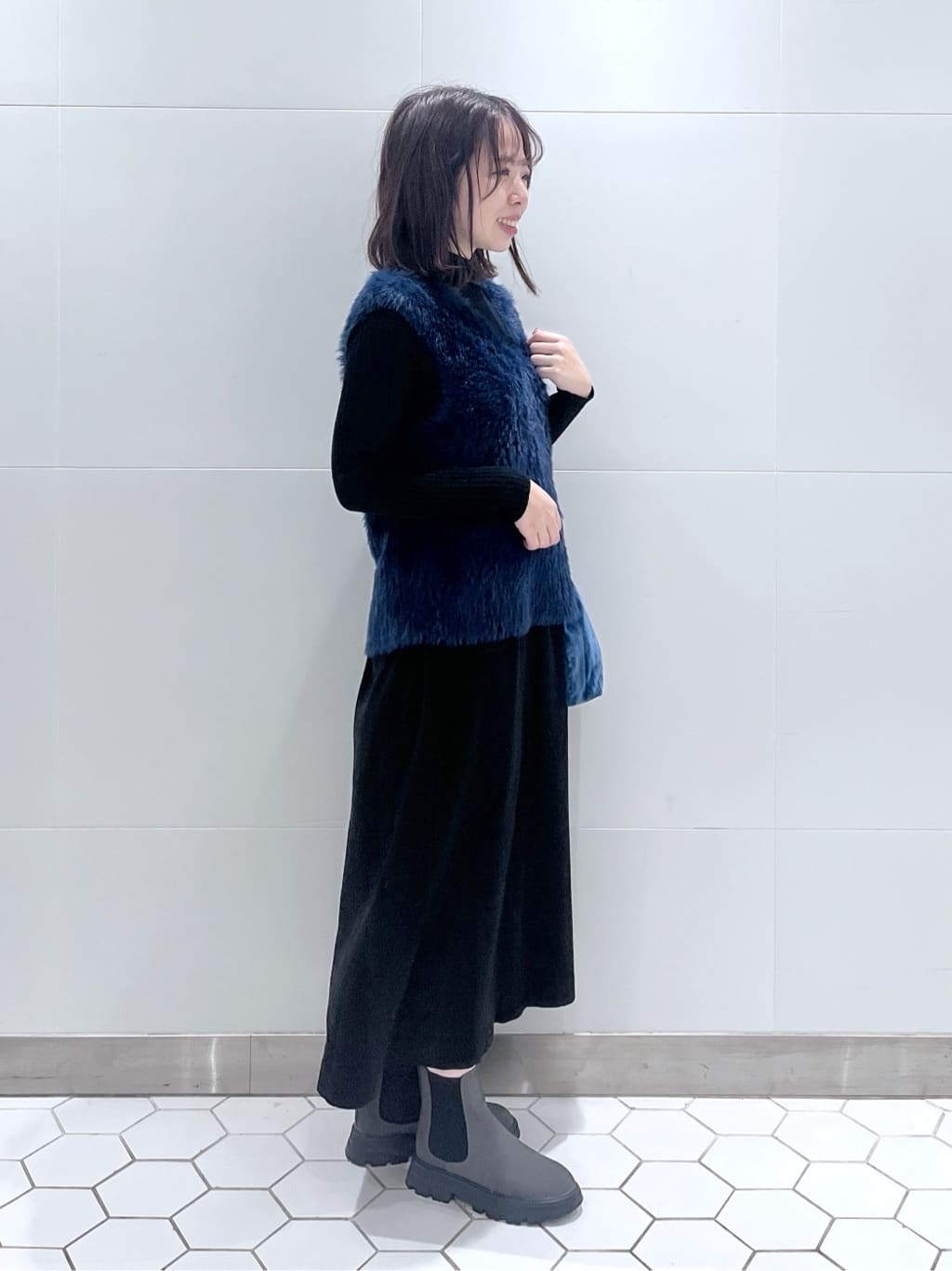 Makinoさんの「Dessin｜【2点セット・洗える】シャギーベストニットワンピース」を使ったコーディネート