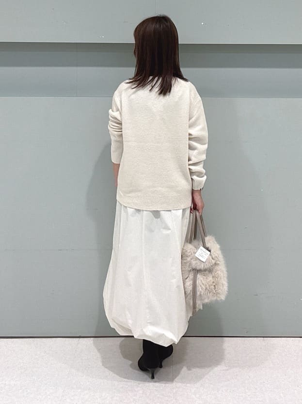 makiさんの「UNTITLED｜【トレンド/柔らかな素材感】ビスチェセットカーディガン」を使ったコーディネート