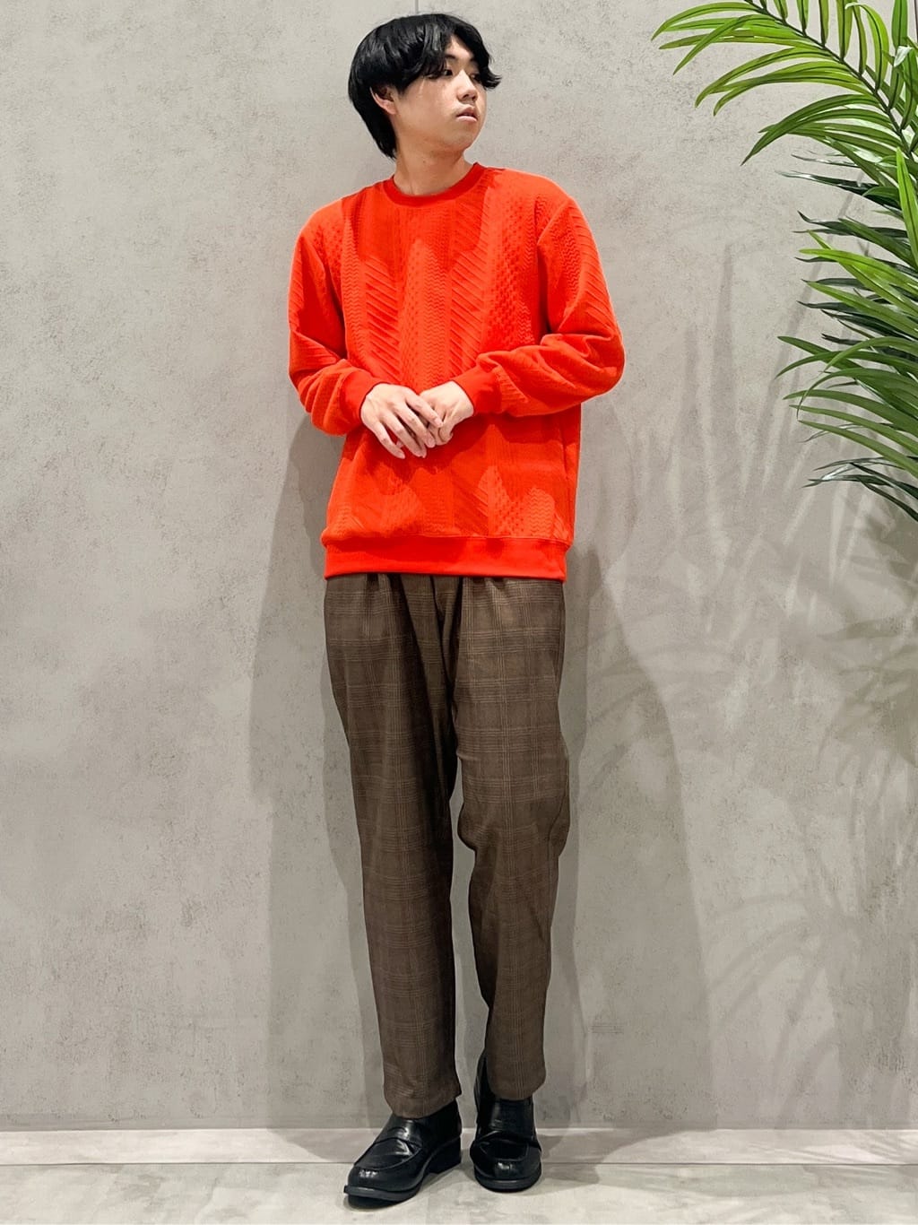 SHI-MAさんの「THE SHOP TK｜【無地に飽きた方へ】ふくれジャカードスウェット　洗濯機OK/6色展開/ユニセックスでおすすめ！」を使ったコーディネート