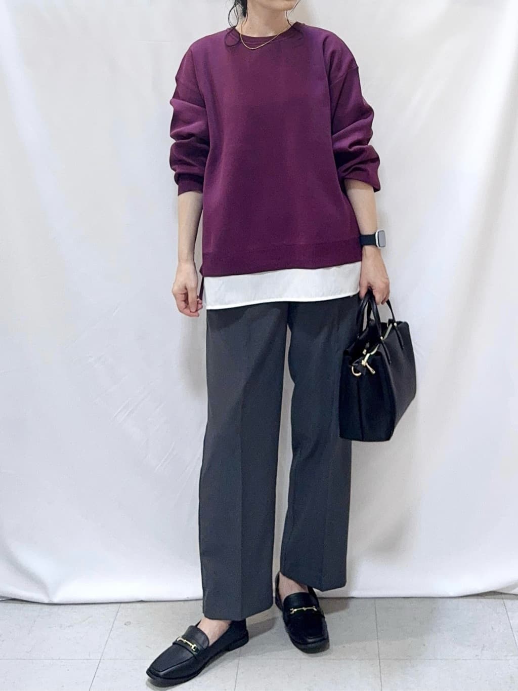 𝐇𝐢𝐫𝐨𝐦𝐢さんの「SHOO･LA･RUE｜【S-LL】ウエストリボンがアクセント ゆったりテーパードパンツ」を使ったコーディネート