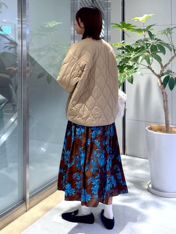 yukaさんの「UNTITLED｜【アンサンブル可/洗える】シルクウールカシミヤ ドルマンスリーブニット」を使ったコーディネート