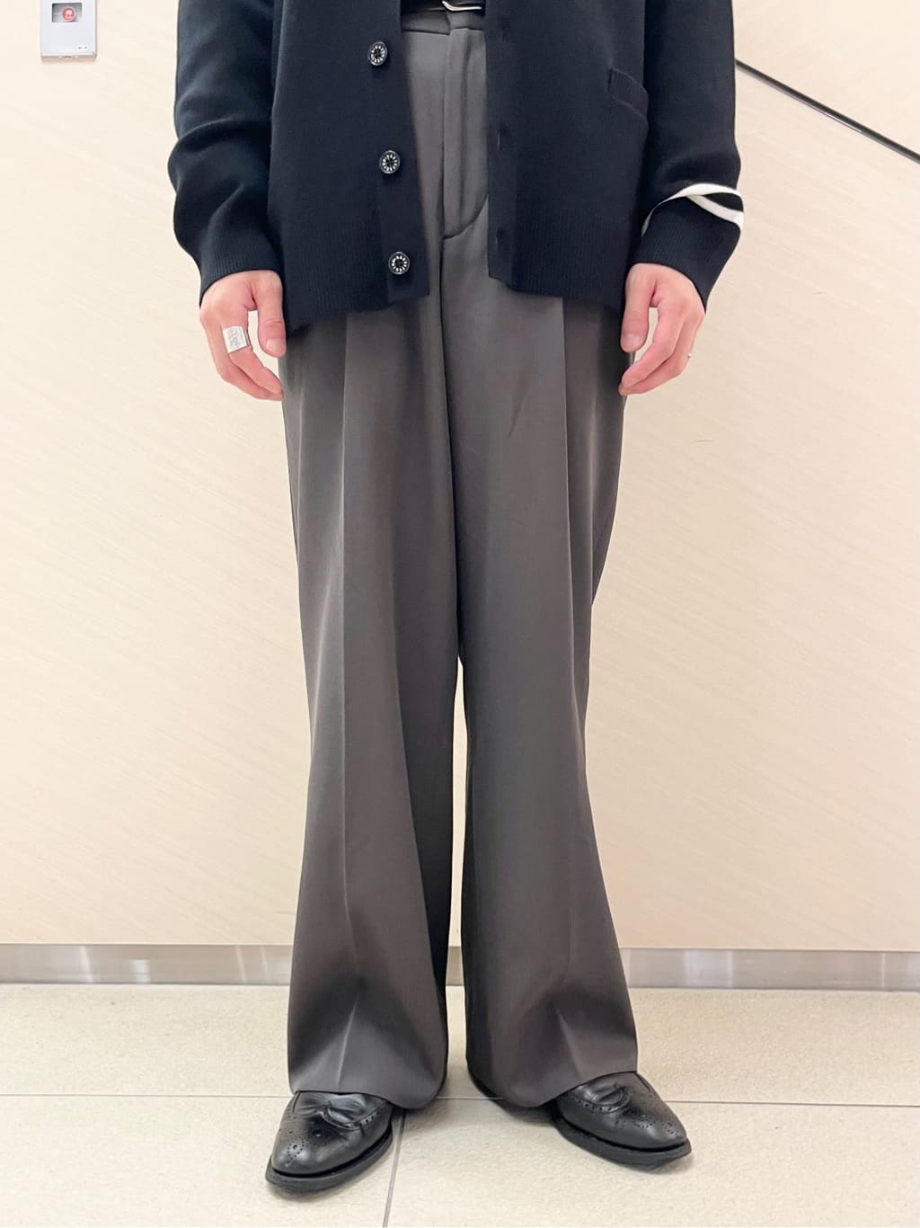 小山凌さんの「DRESSTERIOR｜エクスクルーシブフライスロングTシャツ」を使ったコーディネート