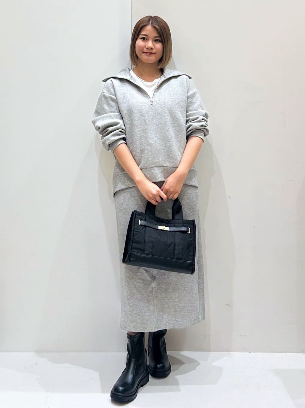 suzukaさんの「OPAQUE.CLIP｜ロングロゴTシャツ【洗濯機OK】」を使ったコーディネート