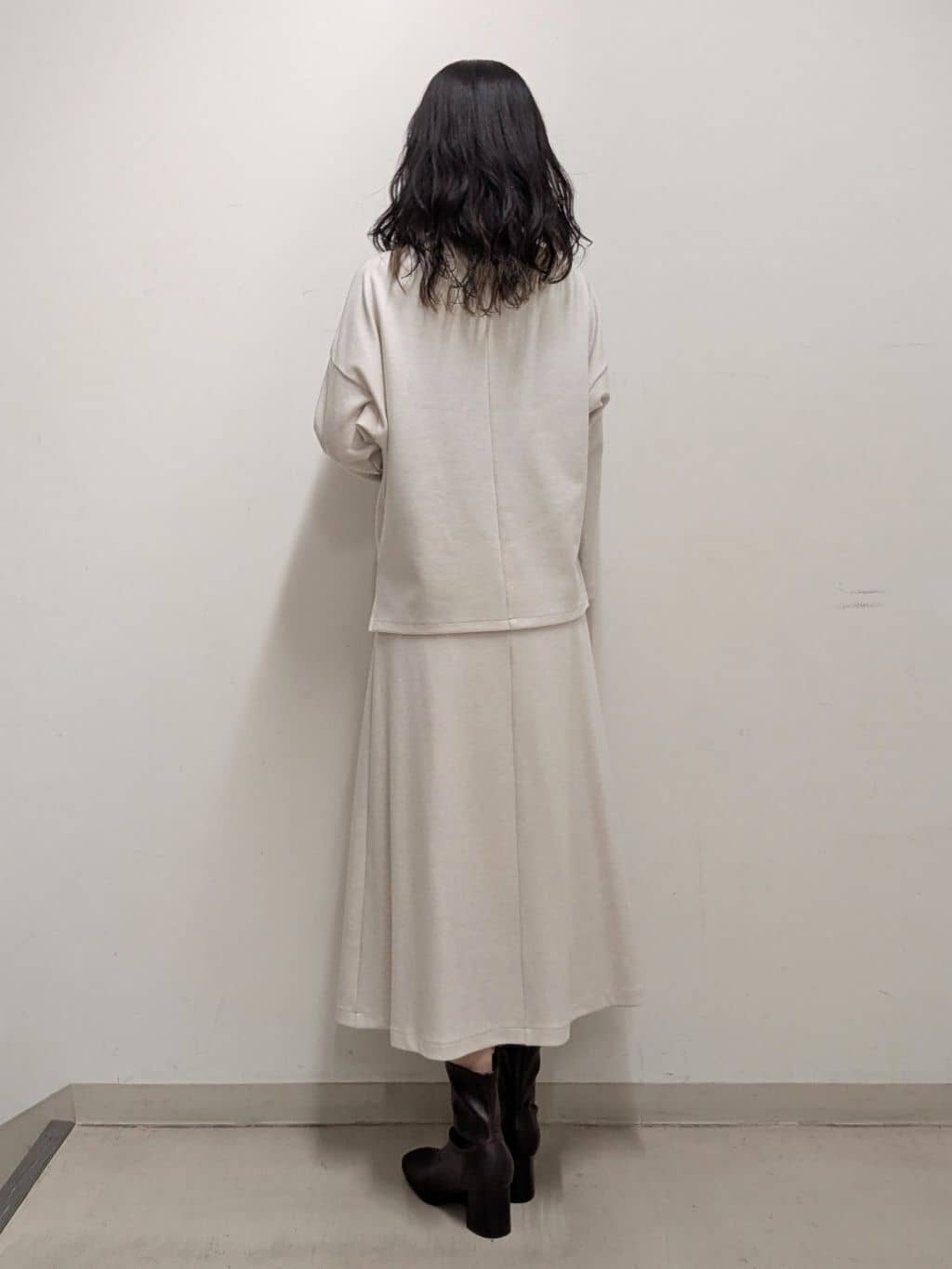 miiさんの「INDIVI｜【洗える／毛玉になりにくい】エクストラファインウール リブタートルニット」を使ったコーディネート