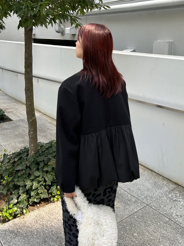 RINAさんの「OPAQUE.CLIP｜ウールライクペプラムドッキングアウター【洗濯機洗い可】」を使ったコーディネート