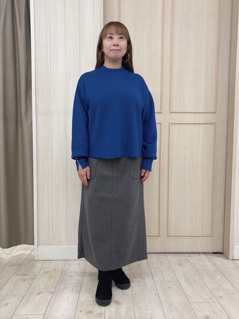 AMI55さんの「SHOO･LA･RUE｜【S-LL】あったかすっきり 圧縮ニットナロースカート」を使ったコーディネート