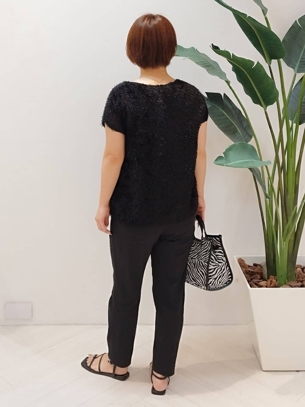 s u g iさんの「UNTITLED｜【セットアップ可/洗える】フェザーフレンチスリーブブラウス」を使ったコーディネート