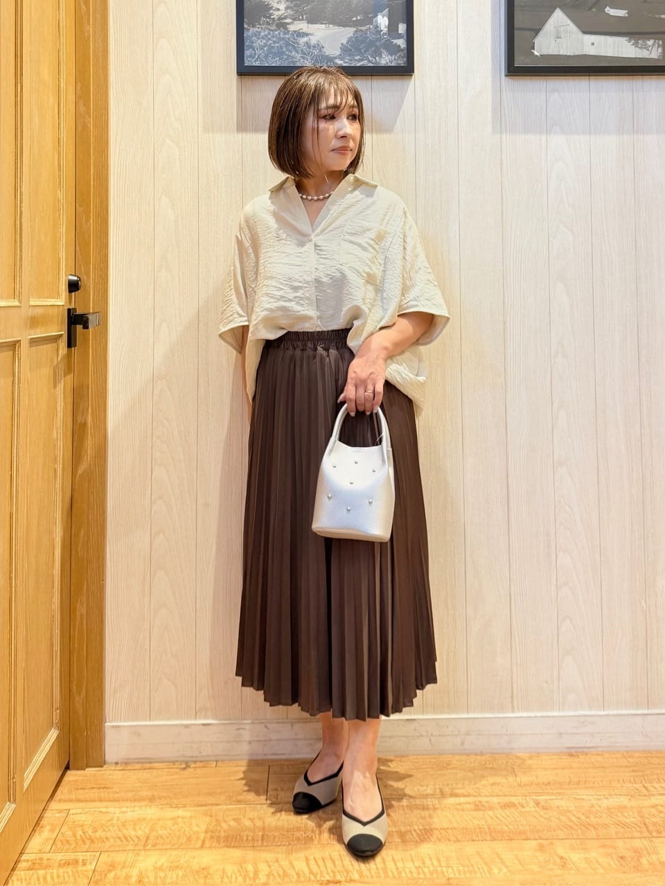 Megさんの「SHOO･LA･RUE｜【洗える/S-LL/5分袖】1枚でも羽織としても。さらさらドレープシャツ」を使ったコーディネート