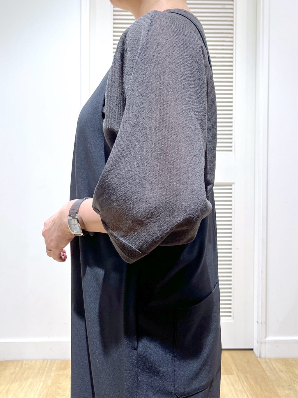 Miyazakiさんの「Dessin｜【前後2WAY・洗える】シアーカーディガン」を使ったコーディネート