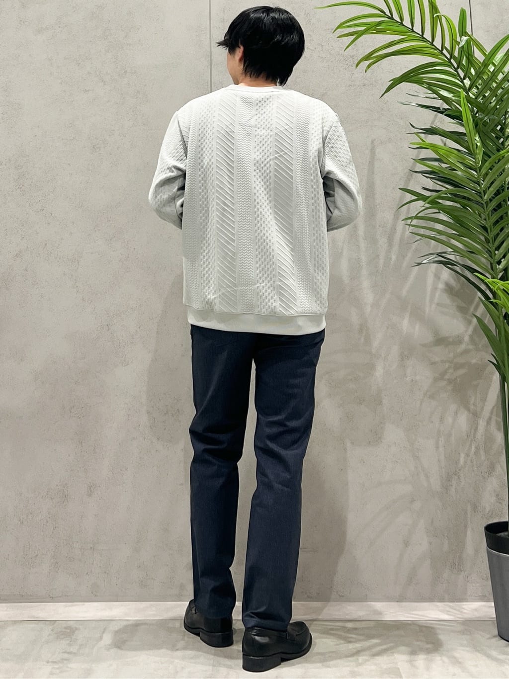 SHI-MAさんの「THE SHOP TK｜【無地に飽きた方へ】ふくれジャカードスウェット　洗濯機OK/6色展開/ユニセックスでおすすめ！」を使ったコーディネート