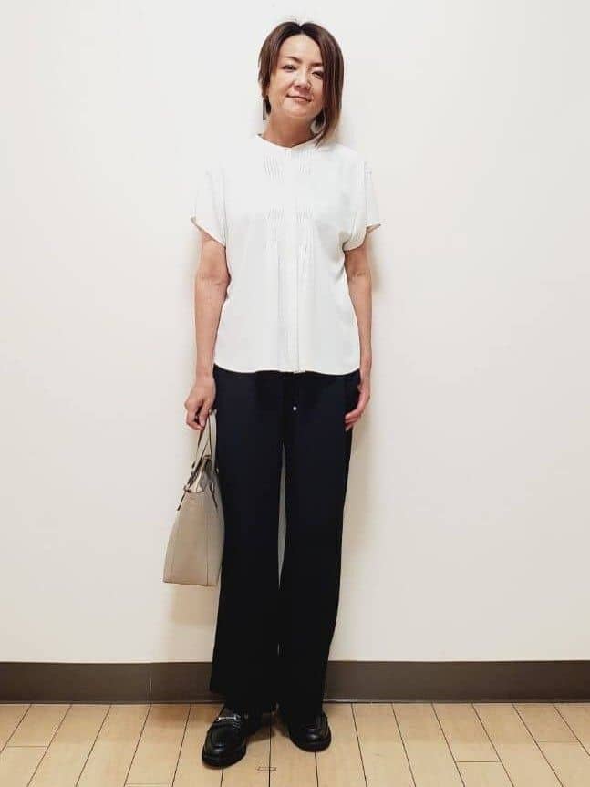 yuuさんの「Reflect｜【インナーに◎／すっきり見え！長め丈】タックデティールブラウス」を使ったコーディネート