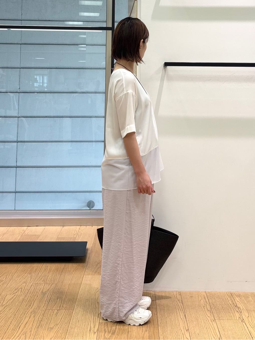 asamiさんの「INDIVI｜【洗える】裾シアー半袖トップス」を使ったコーディネート