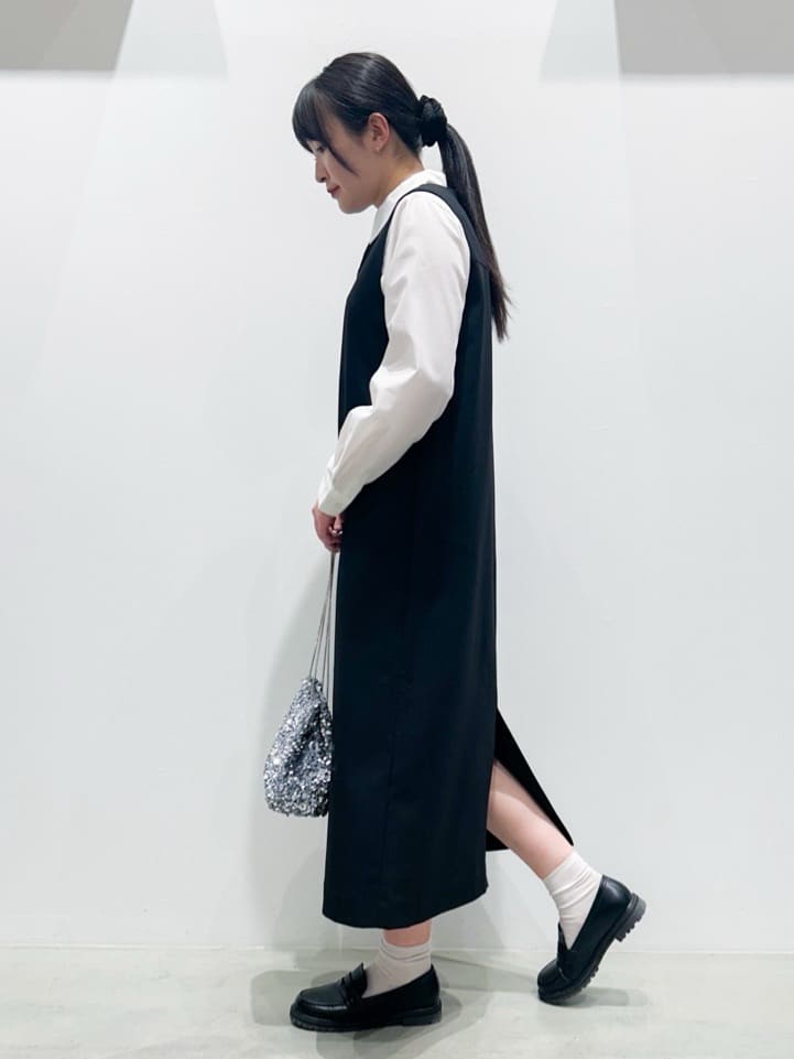 seinaさんの「grove｜【2WAY/美シルエット】着こなし自在のジャンドレワンピース」を使ったコーディネート