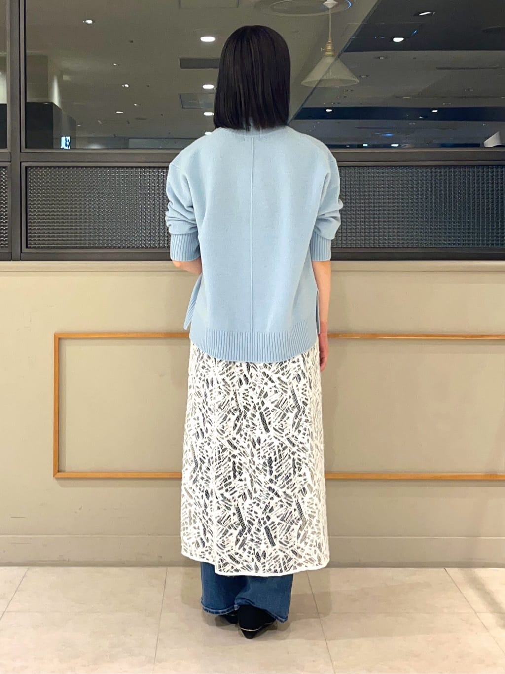 kumiさんの「INDIVI｜【冬ニット人気NO．1！／カシミヤ混】ミドルゲージハイネックニット」を使ったコーディネート