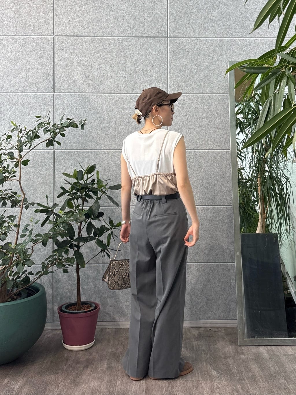 kotakiさんの「INDIVI｜キャミセットカットソー」を使ったコーディネート