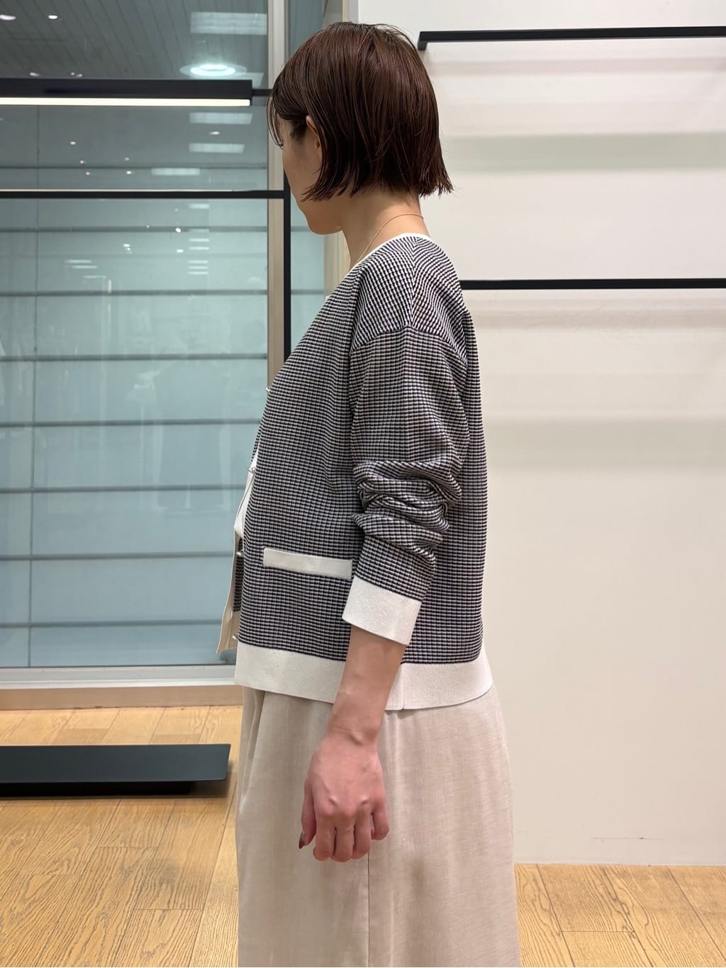 asamiさんの「INDIVI｜【洗える／清涼感◎】ワイドフレアパンツ／スカーチョ」を使ったコーディネート