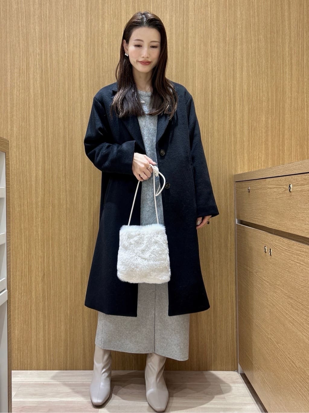 maiさんの「OPAQUE.CLIP｜カシミヤブレンドウールチェスターコート」を使ったコーディネート