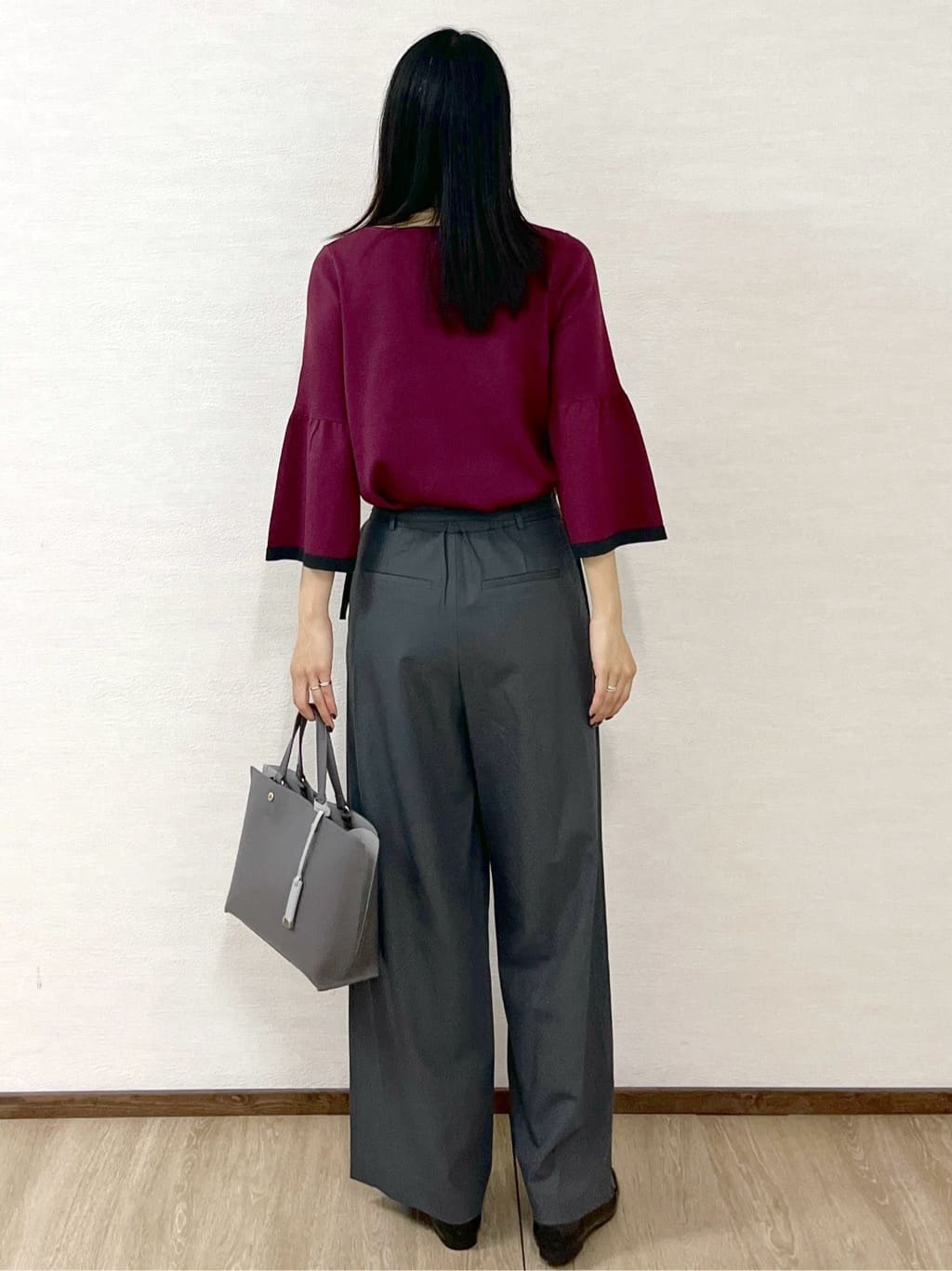 sachikoさんの「OPAQUE.CLIP｜ベルト付きタックワイドパンツ【洗濯機OK】」を使ったコーディネート