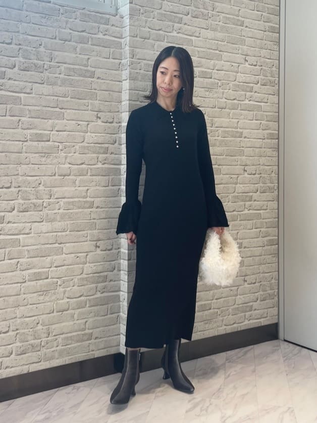 Mikoさんの「INDIVI｜フェイクファーマイクロバッグ」を使ったコーディネート