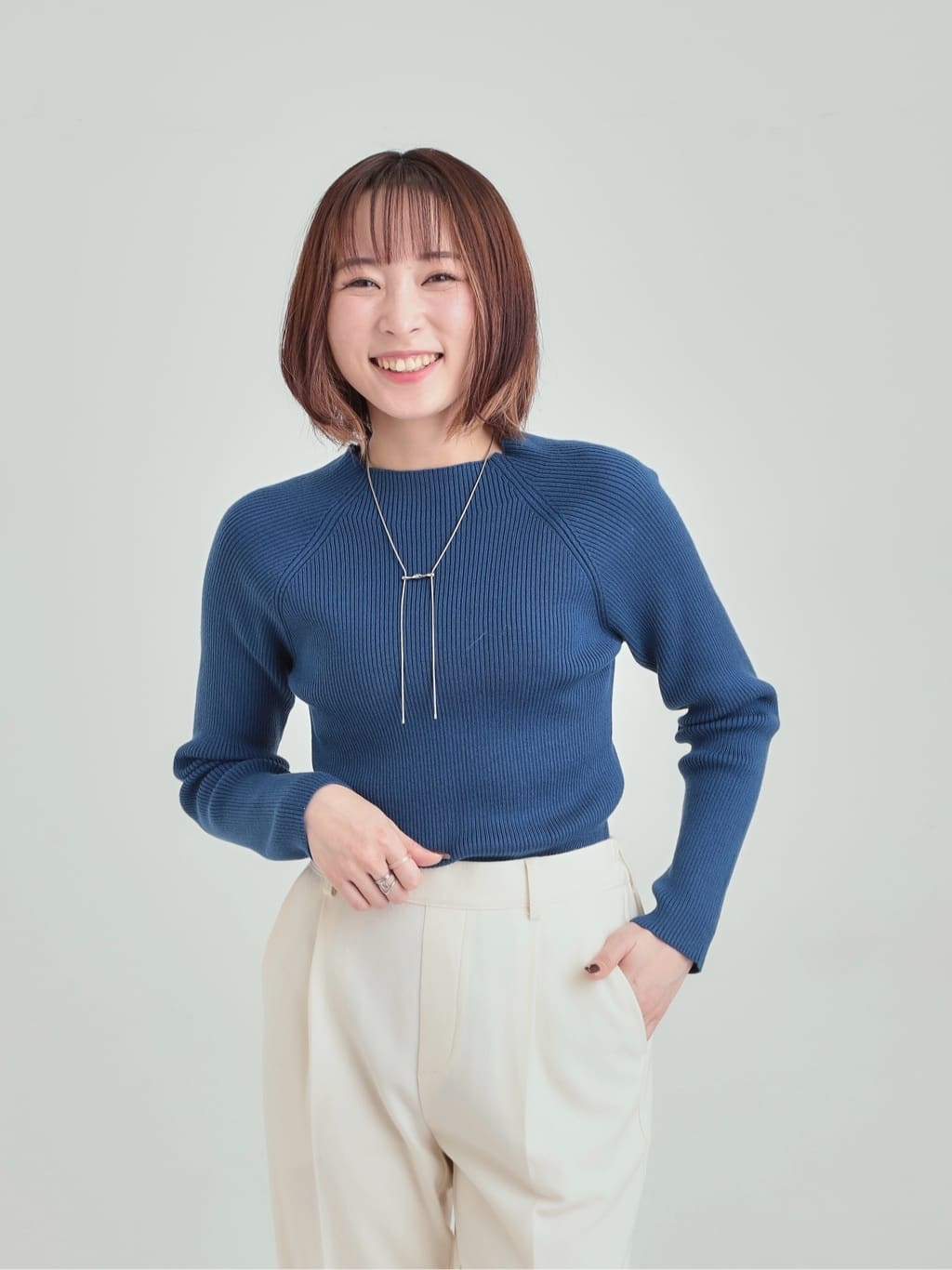 𝐜𝐡𝐢𝐤𝐚さんの「SHOO･LA･RUE｜【撥水/洗える】ショートフーディーダウン」を使ったコーディネート