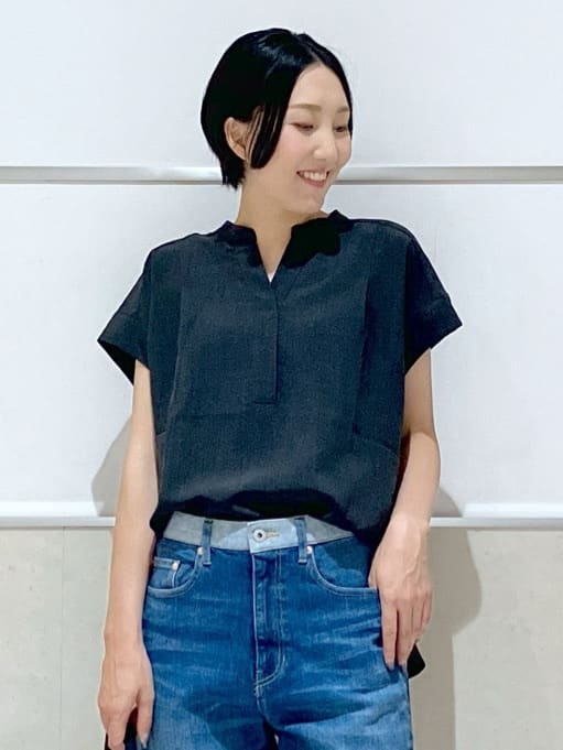 eriko さんの「Dessin｜【2点セット/ウエストゴム/洗える】スキッパ―シャツ＆ストレートパンツセット」を使ったコーディネート