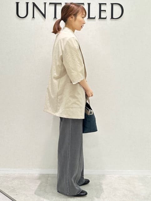 Miwaさんの「UNTITLED｜【UVカット/接触冷感/吸水速乾/ゆったり】V開きネックシャツ」を使ったコーディネート