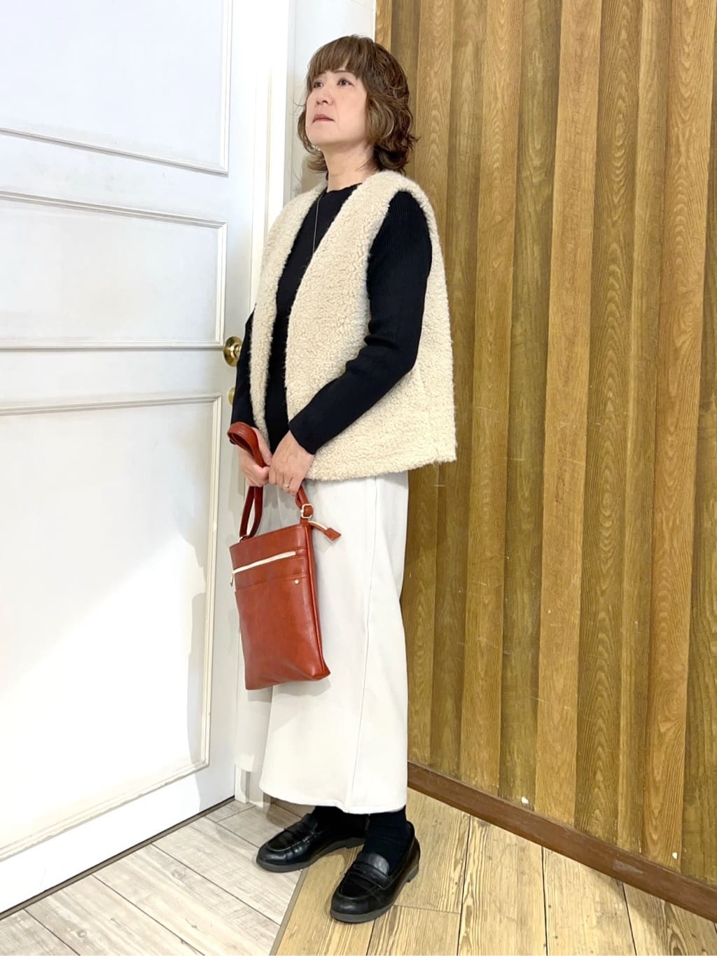 yuriyuriさんの「SHOO･LA･RUE｜ふわふわファーベスト」を使ったコーディネート