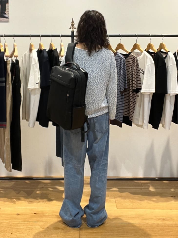 misaさんの「DRESSTERIOR｜ヴィンテージ加工ワイドデニムパンツ」を使ったコーディネート