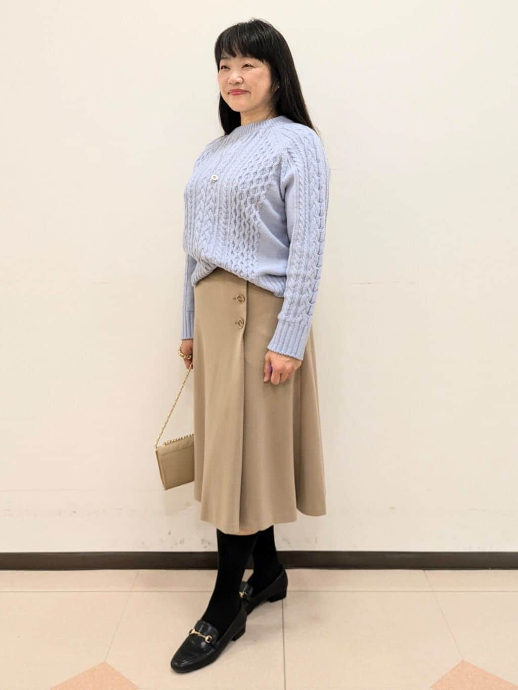 ともさんの「UNTITLED｜【洗える】スポンディッシュ ケーブル柄ニット」を使ったコーディネート