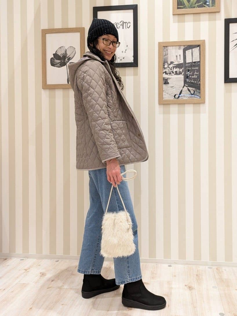 Mikiさんの「SHOO･LA･RUE｜【絶妙なゆるピタ/洗濯機可】ちくちくしにくい リブハイネックやわらかニット」を使ったコーディネート