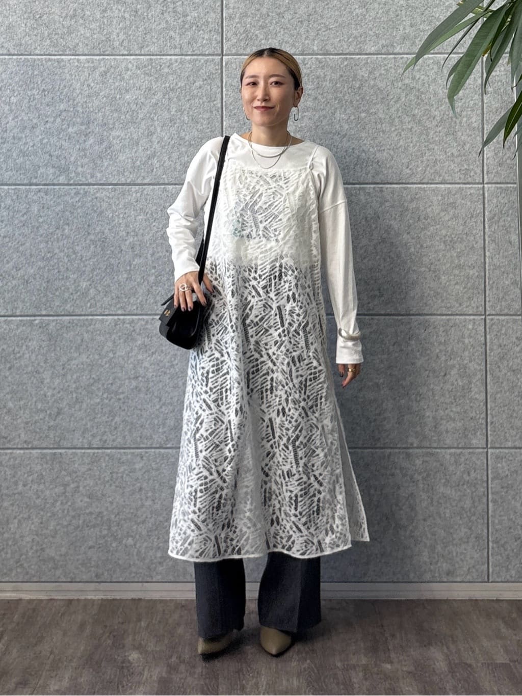 kotakiさんの「INDIVI｜【UVケア】プリントフォトロングTシャツ」を使ったコーディネート