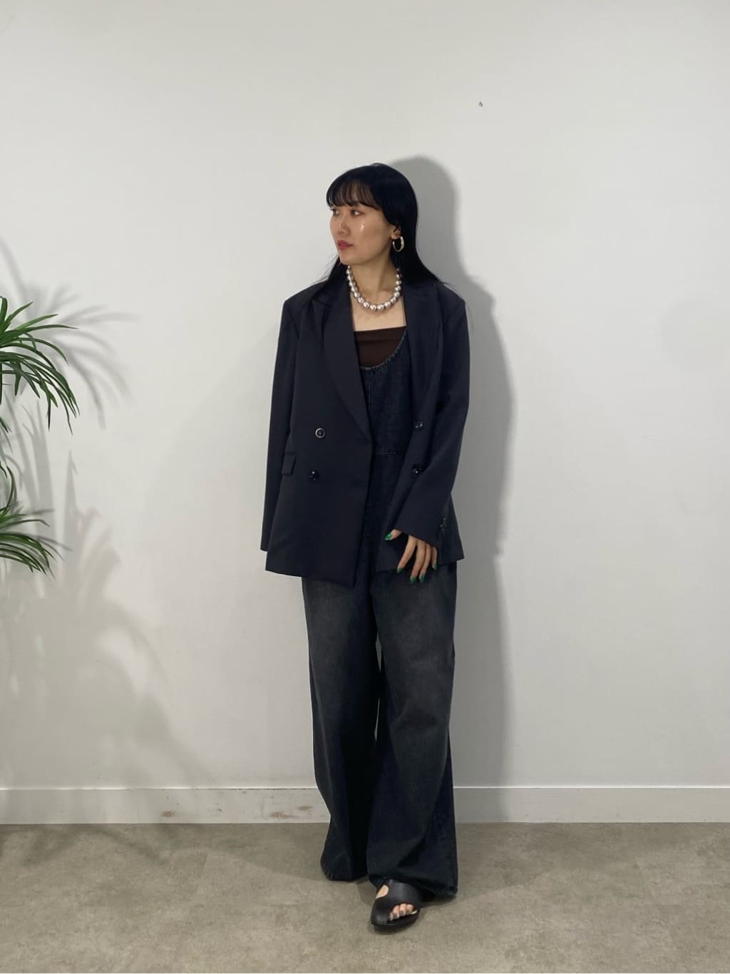 rinaさんの「INDIVI｜デニムサロペット」を使ったコーディネート