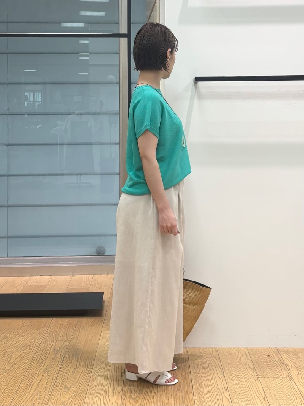 asamiさんの「INDIVI｜【洗える／清涼感◎】ワイドフレアパンツ／スカーチョ」を使ったコーディネート