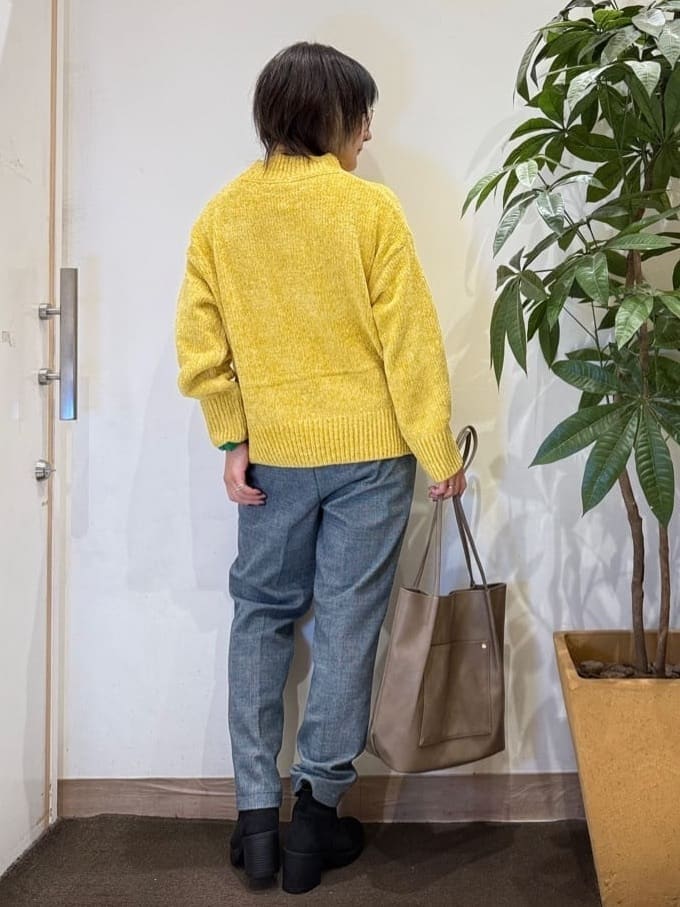 misakiさんの「SHOO･LA･RUE｜【洗濯機可/S-LL】美脚見え あったか裏起毛 テーパードパンツ」を使ったコーディネート