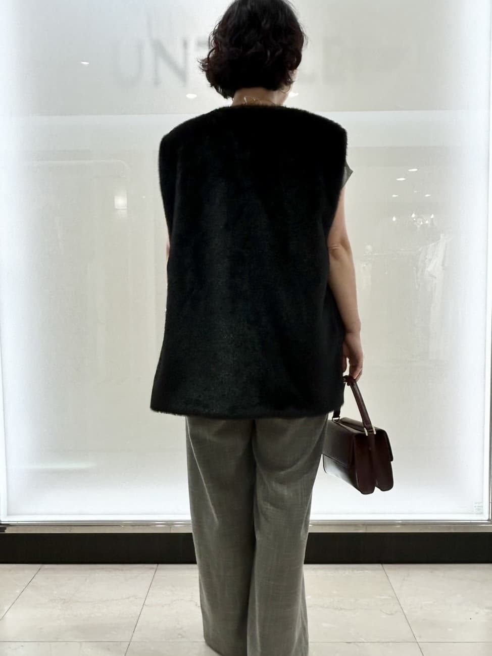 ushijimaさんの「UNTITLED｜【トレンド/ジレ】フェイクファーベスト」を使ったコーディネート