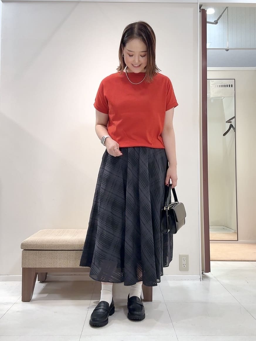 YUIさんの「UNTITLED｜【洗える/前後2WAY】ネックプルオーバーニット」を使ったコーディネート