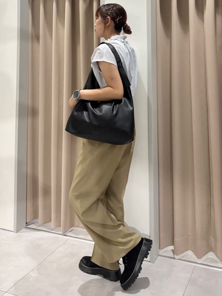 cottonさんの「THE SHOP TK｜麻調ピンタックワイドパンツ【洗濯機OK】」を使ったコーディネート