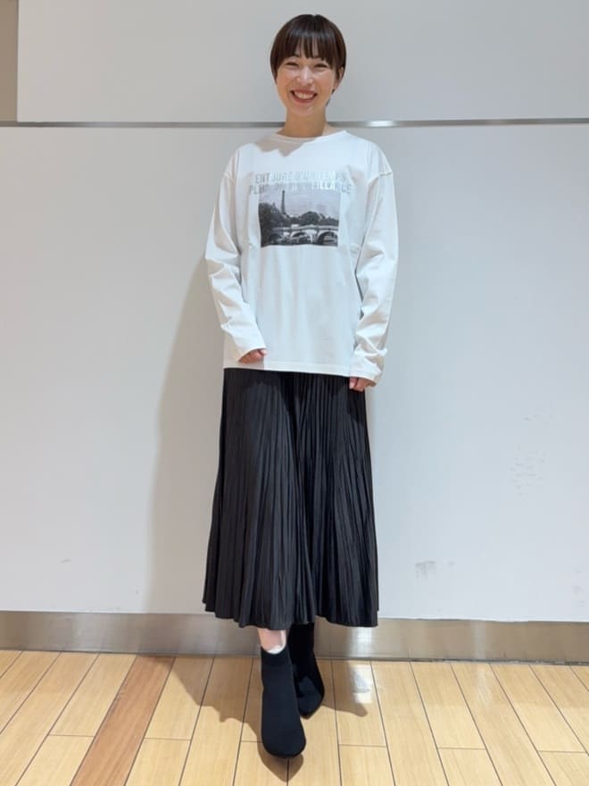 あやさんの「UNTITLED｜【洗える/コットン100%】グラフィックロンT」を使ったコーディネート