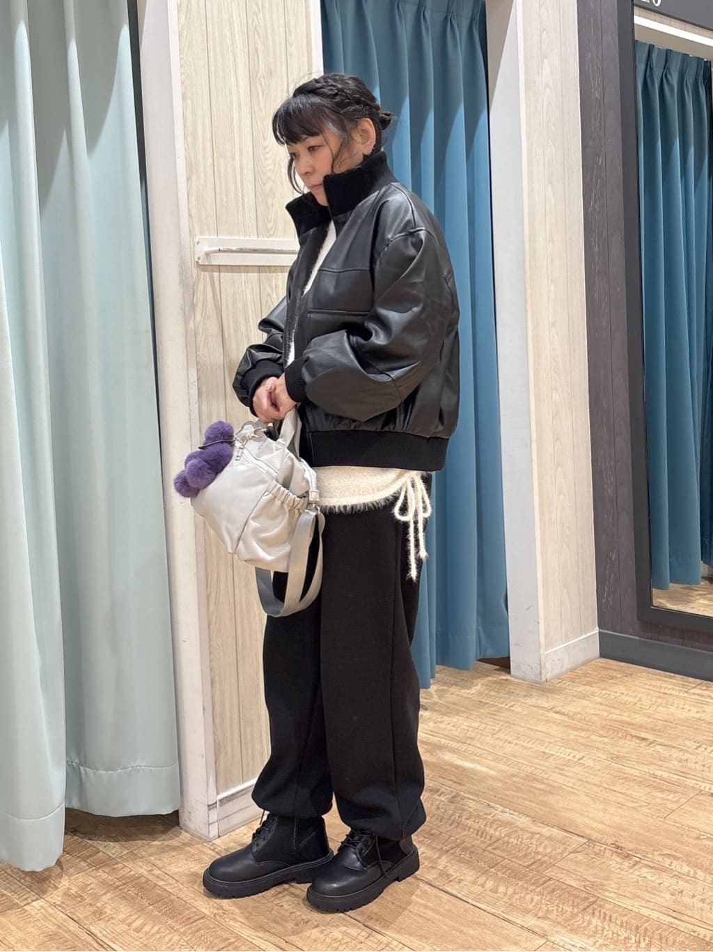 わかさんの「SHOO･LA･RUE｜【S-LL】大人綺麗 レザー調リブブルゾン」を使ったコーディネート