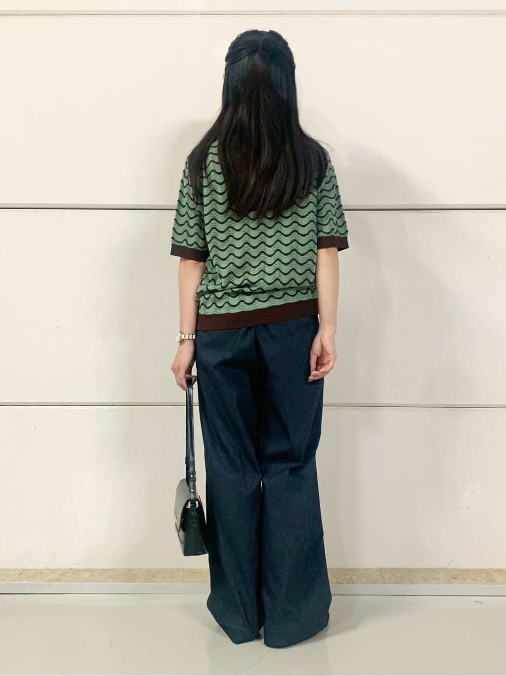 sahoさんの「THE SHOP TK｜【美脚見え】タックワイドパンツ【セットアップ可】」を使ったコーディネート