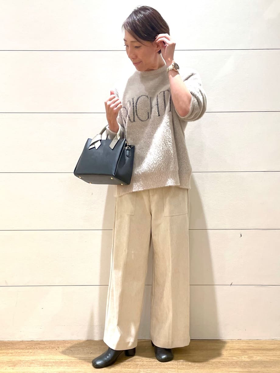 Ryoさんの「THE SHOP TK｜ベルベットフェザー ロゴニットプルオーバー」を使ったコーディネート