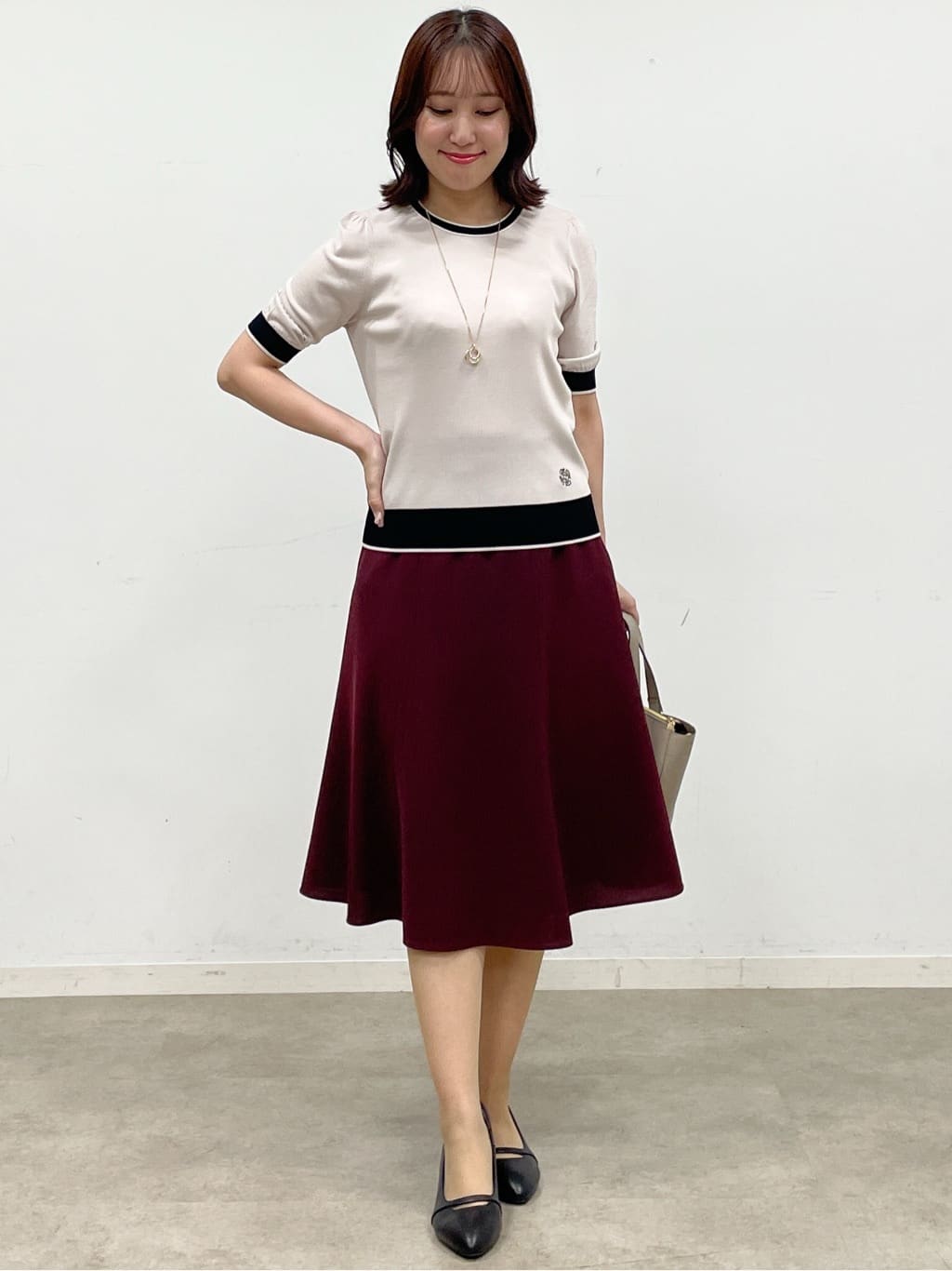 yukariさんの「Reflect｜【WEB先行カラーあり／手洗い可／アンサンブル可】バイカラーカーディガン」を使ったコーディネート