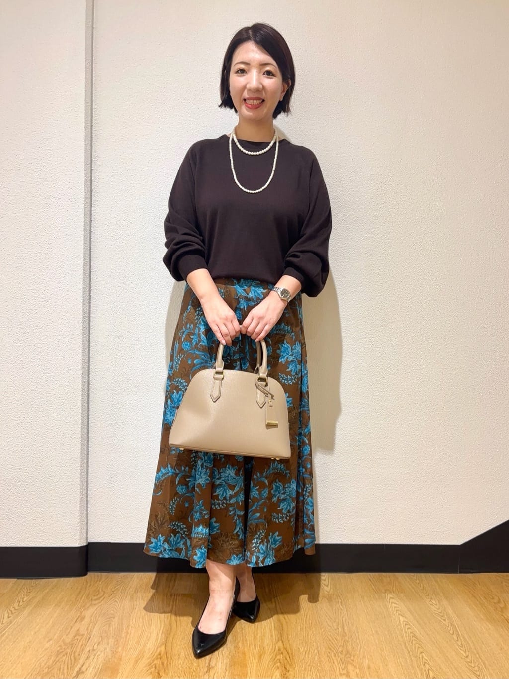 MIKIKOさんの「UNTITLED｜【セットアップ可/ウエストゴム】オーナメントフラワー スカート」を使ったコーディネート