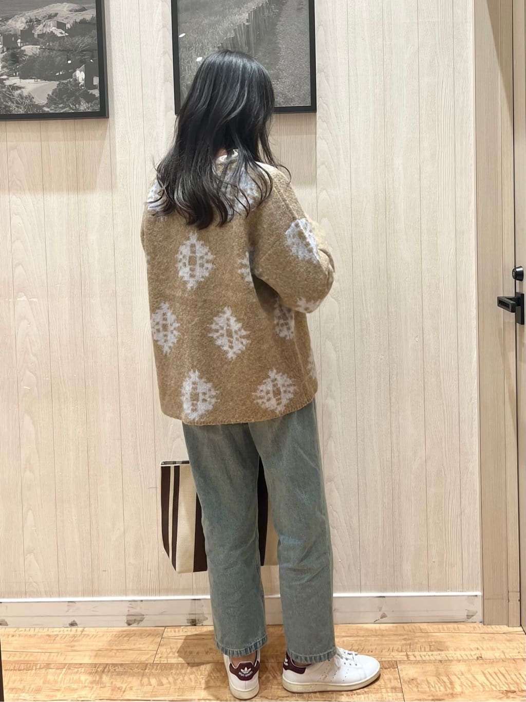 youさんの「SHOO･LA･RUE｜羽織るだけでスタイリングの主役に 起毛柄カーディガン」を使ったコーディネート