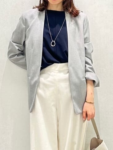 Miwaさんの「UNTITLED｜フープトップネックレス」を使ったコーディネート