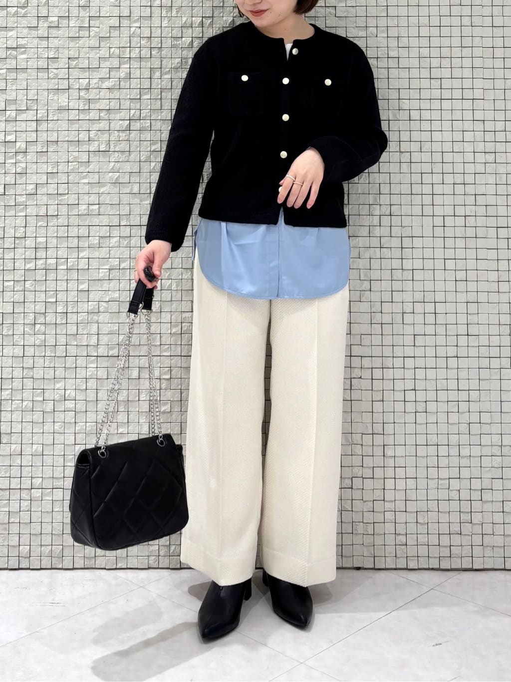 sakuさんの「INDIVI｜【コットン】シャツ切り替えカットソー」を使ったコーディネート
