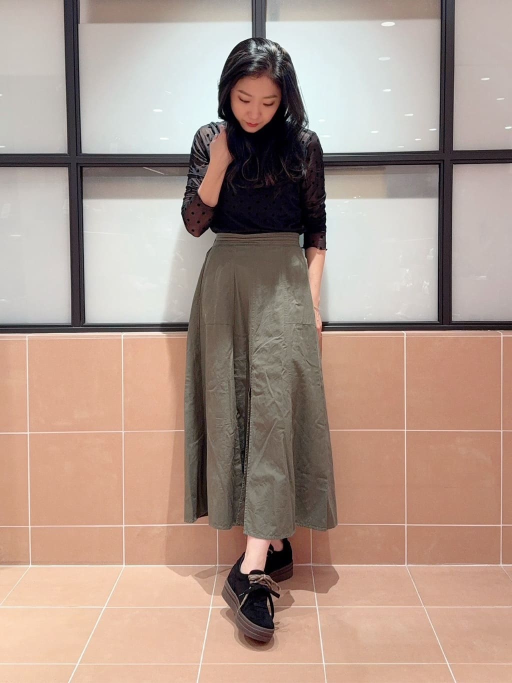 kaoriさんの「ESPERANZA｜ミックスシューレーススニーカー」を使ったコーディネート